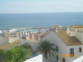 Duquesa suite and golf with a spectacular sea view